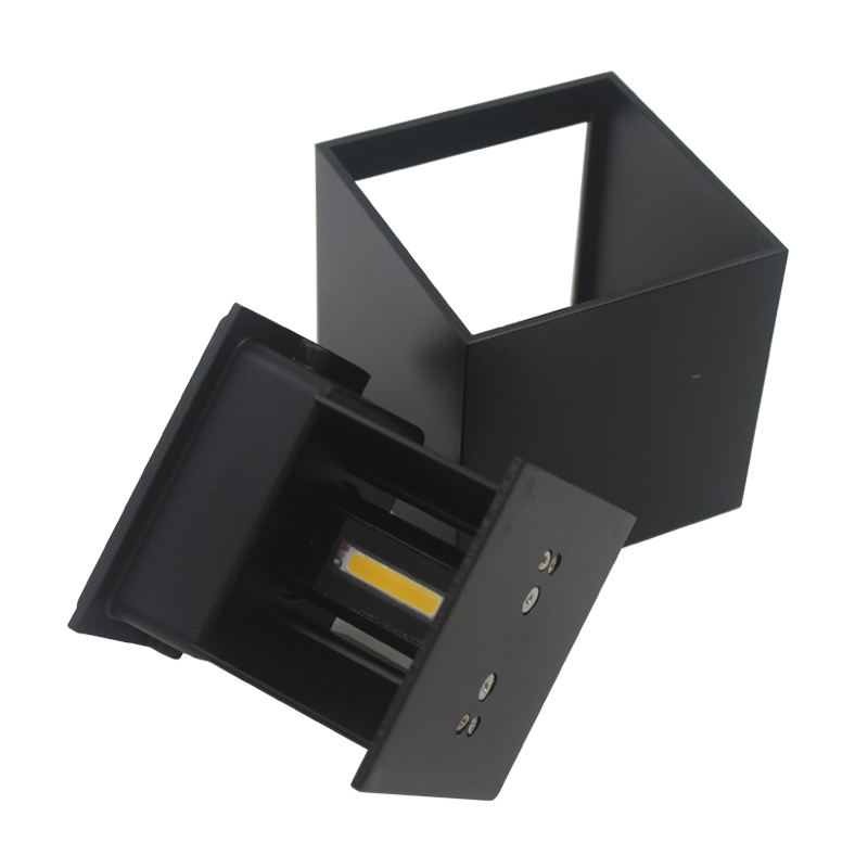 Estilo industrial 12W AC85-265V Impermeable IP65 Haz ajustable Aluminio Exterior LED Cubo Impermeable Luz de pared Popular