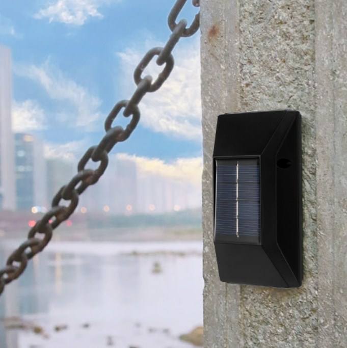 Nueva lámpara de pared solar trapezoidal, luz de pared superior e inferior, lámpara impermeable IP65 para exteriores para patio y jardín