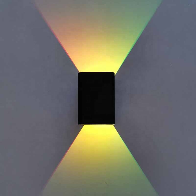 Lámpara de pared LED para interiores de 5W, lámpara de pared de 16 colores, iluminación interior que se puede controlar de forma remota, cambio de Color, carcasa de aluminio, iluminación interior