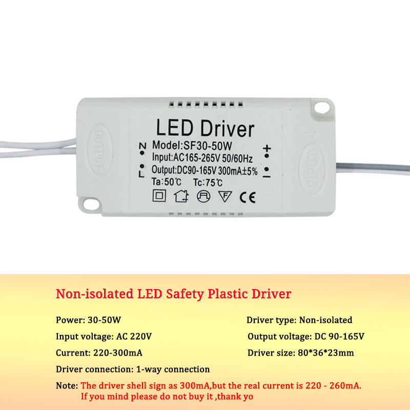 El adaptador de corriente del controlador LED de 8-120w para transformador no aislado AC220V El controlador LED tiene alta potencia y buena calidad.