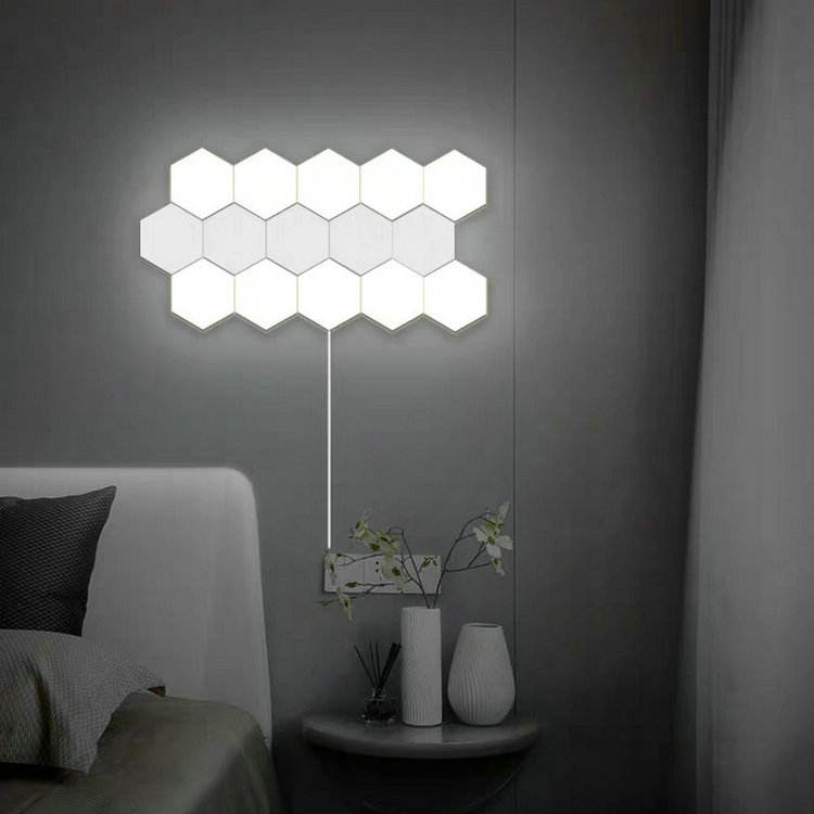 Lámpara de pared hexagonal cuántica de nido de abeja LED colorida con sensible al tacto para dormitorio, sala de estar, escalera, desván