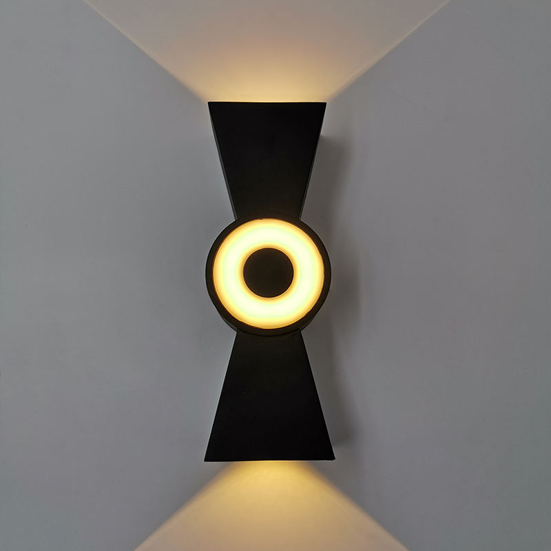 Lámparas de pared al aire libre de la lámpara solar de fábrica original con iluminación de lámpara de pared de decoración de arriba y abajo de precio barato