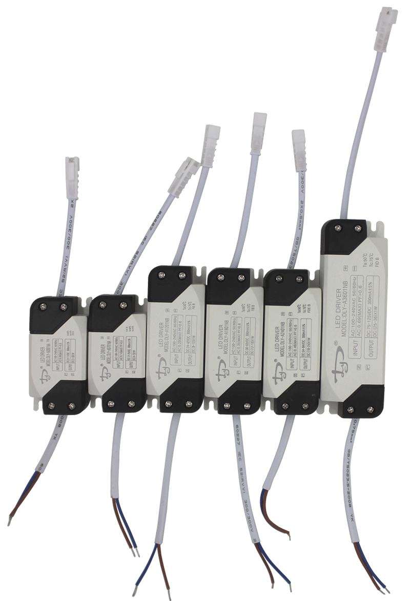 Fuente de alimentación 12V 10W 20W 25W 30W 36W 50W 60W 80W 100W 120W 150W 250W Transformador Controlador LED resistente al agua OEM IP67 a prueba de agua