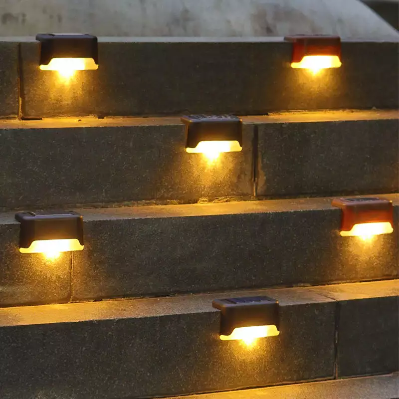 Lámpara de paso solar led luz solar para exteriores Luz de azulejo de pared led Lámpara de pie elegante para el hogar al aire libre a prueba de agua moderna luces de paso led empotradas luz de escalera