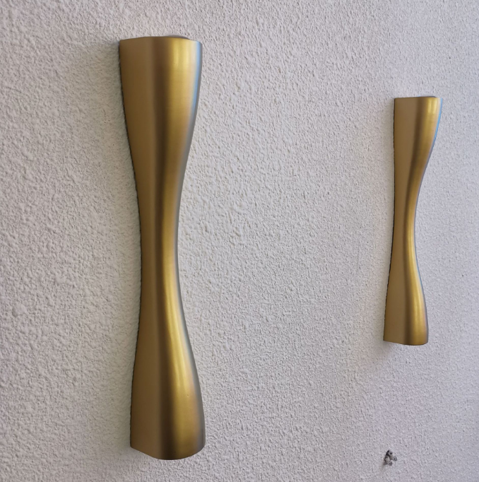 6W Lámpara de pared de jardín Patio moderno Villa Lámpara de pared Jardín al aire libre Arriba y abajo Lámpara de cabeza doble Trompeta de oro Luz de pared LED impermeable al aire libre