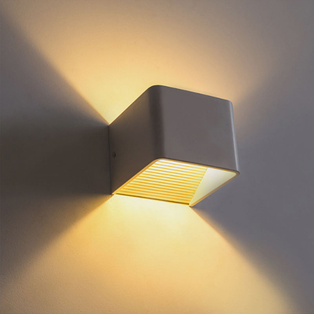 Aplique de pared moderno de 5W AC85-265V para escaleras, pasillo, aplique de iluminación de pared con control remoto Rgb