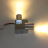2023 nueva lámpara de pared colgante cabecera moderna luz montada en la pared decoración de níquel cepillado Hotel USB luz de pared curva Metal personalizado luminoso