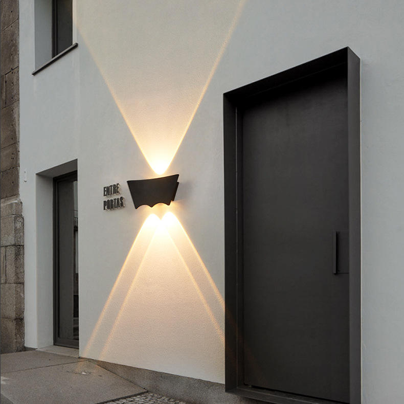 Lámpara de pared exterior Luces led Ip65 Superficie cuadrada redonda impermeable Montada hacia arriba y hacia abajo Luz de pared exterior moderna