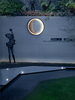 Luz de pared moderna para el hogar interior sala de estar dormitorio pasillo Hotel arte Mural iluminación universo Led Luna lámpara de pared montada en la pared