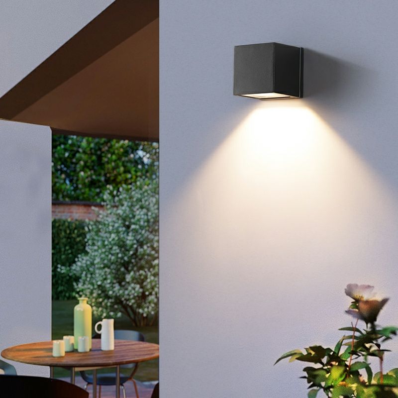 Luz solar Lámpara de pared para exteriores Jardín Arriba Abajo Lámpara de aplique de pared de luz solar de aluminio impermeable Luz LED solar para exteriores