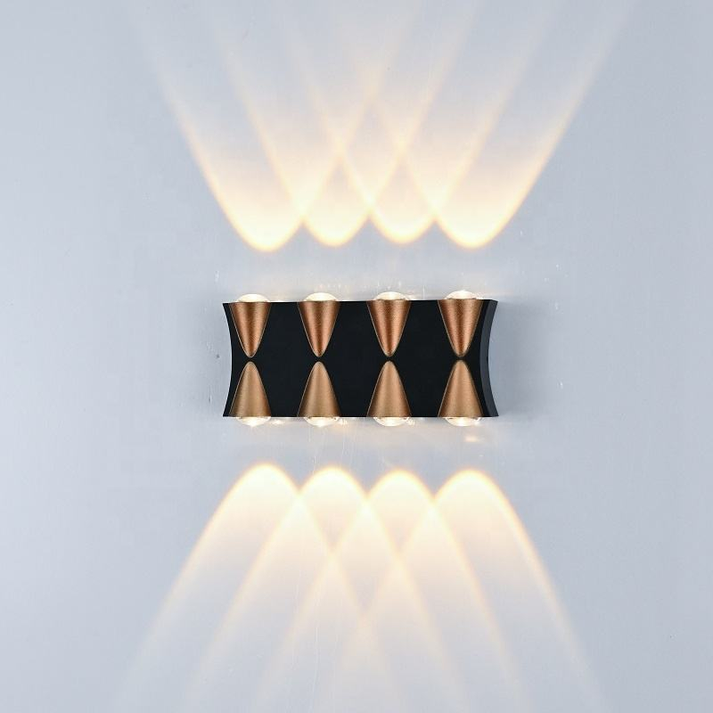 Luz LED de pared moderna impermeable IP65 arriba abajo 8W iluminación exterior hogar Hotel tienda pasillo porche aplique lámparas de pared AC 220V 110V