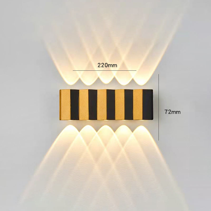Lámpara de pared Rectángulo de moda Oro Negro Luz hacia arriba y hacia abajo Lámpara de cuerpo luminoso Estilo de iluminación Oficina moderna Rohs Epistar Input Flux