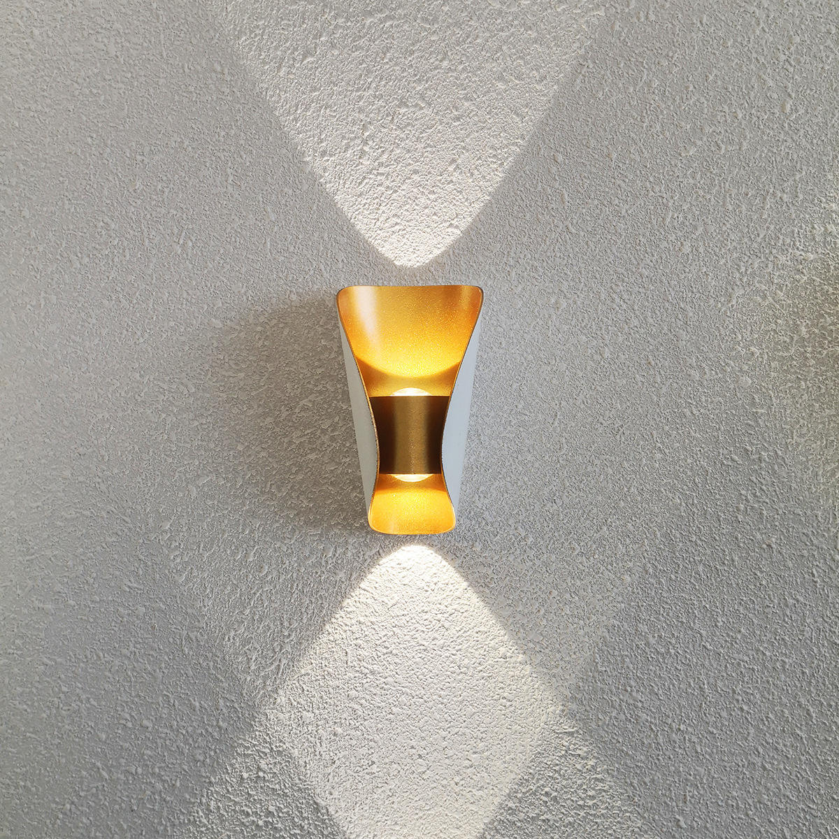 Lámpara de pared exterior IP65 12W 85V-265V Lámpara de pared impermeable hacia arriba y hacia abajo Lámpara de pared exterior LED de montaje en superficie
