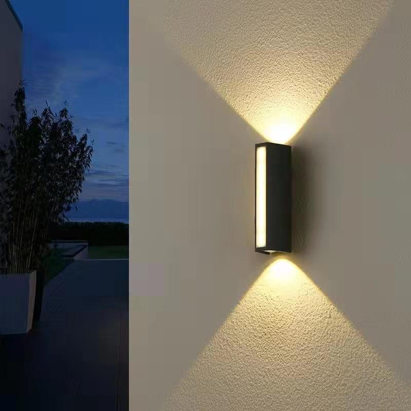 Moderna lámpara de pared impermeable para exteriores, Sensor de movimiento PIR, luz de pared, porche de jardín, puerta frontal, tira larga de aluminio negro