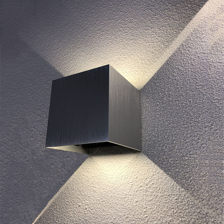 12W cepillado al aire libre llevó la lámpara de pared del cubo IP65 de la lámpara de pared del sensor de movimiento del aplique