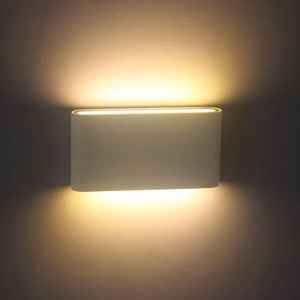 Lámpara de pared cuadrada de 12W blanca simple hacia arriba y hacia abajo, luz exterior para jardín de alta calidad con iluminación de luz de precio de fábrica