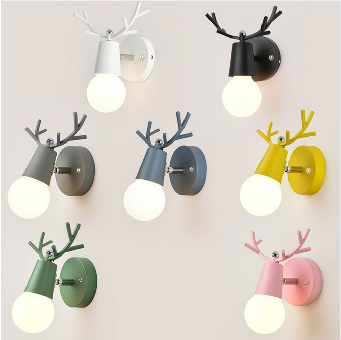 Luces LED de pared ajustables de estilo nórdico, candelabro de lectura para dormitorio con cuernos de ciervo de dibujos animados coloridos, iluminación para habitación de niños E27