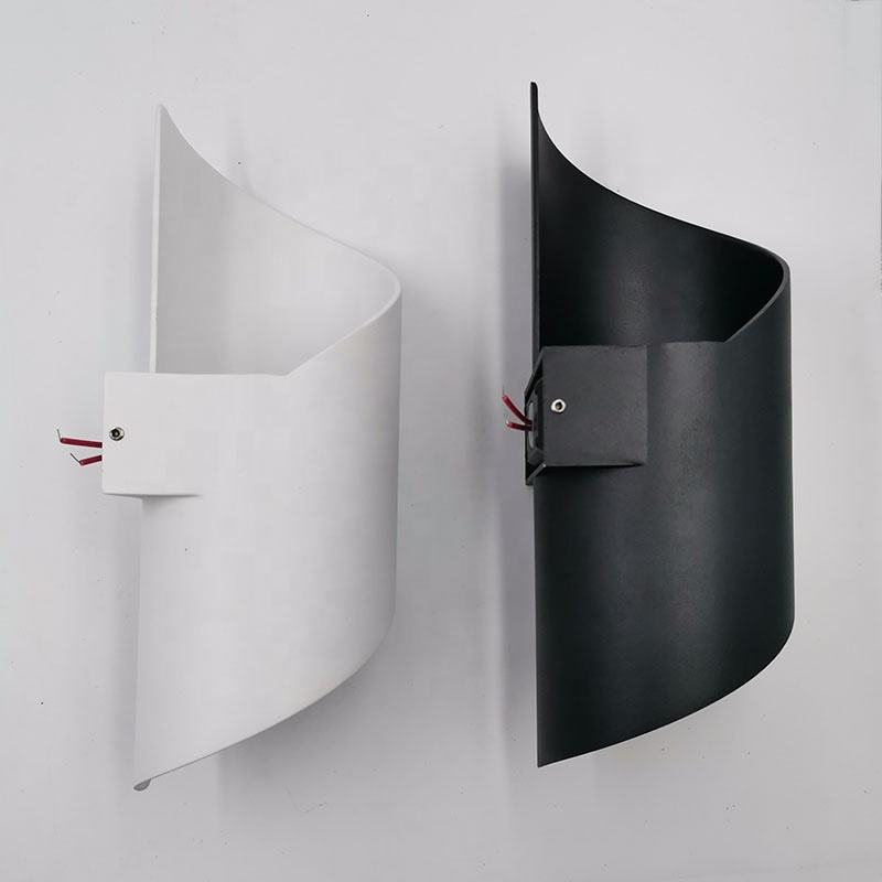 12W Forma de curva Fácil instalación Luz montada en la pared Ktv Villa Decoración Patio Balcón Piazza Gate Escalera Lámparas de pared