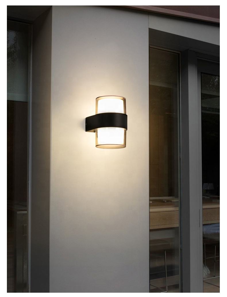 LED Innovador 2.4G Control remoto inteligente Temperatura de tres colores 3 modos Colores Lámpara de pared impermeable IP65 Arriba y abajo