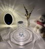 Atmósfera de control remoto Lámpara de cristal rosa Carga USB Sala de estar Dormitorio Lámpara de mesa pequeña Nueva lámpara de mesa 