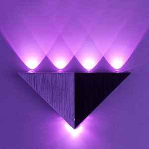 El cuarto de baño casero caliente de la venta de la fábrica llevó la luz de la pared interior con la seguridad del 100%