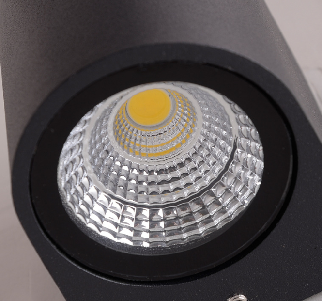 China Fabricación Hogar Exterior 3000-6000k 6W Decoración interior Led Luz de pared Exterior 15 * 8 * 6.8 CM Arriba y abajo