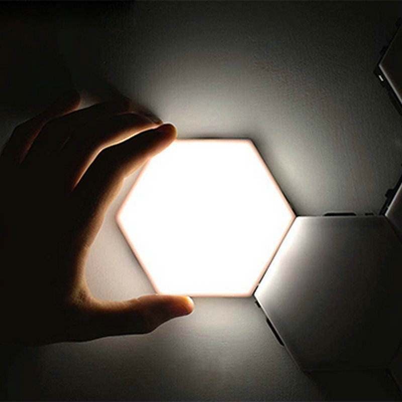 Lámpara de pared hexagonal cuántica de nido de abeja LED colorida con sensible al tacto para dormitorio, sala de estar, escalera, desván
