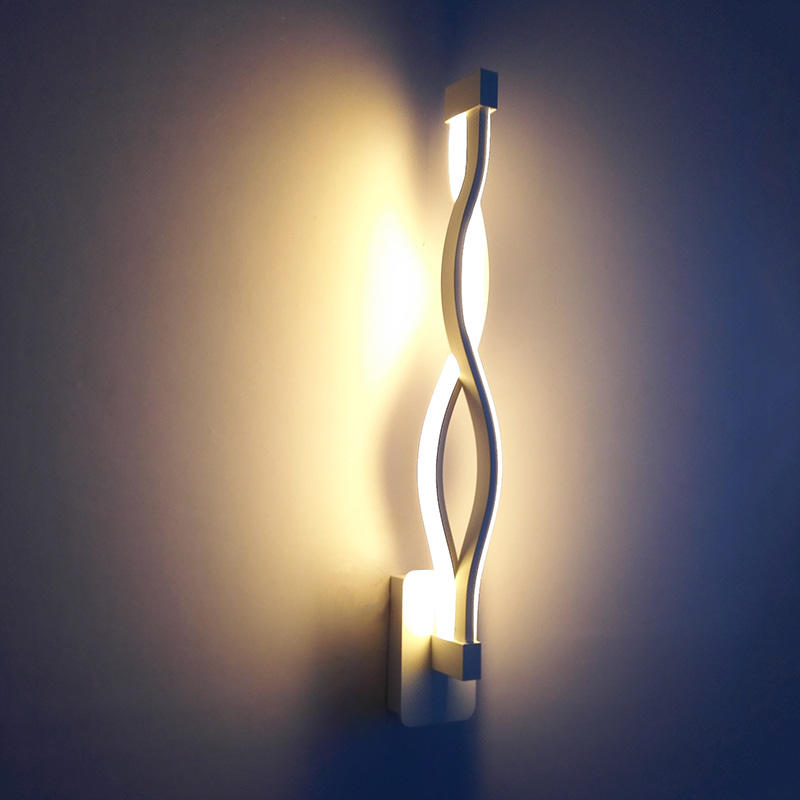 Lámpara de dormitorio moderna Lámpara de pared de onda larga y luz nocturna LED de alta calidad con precio de fábrica