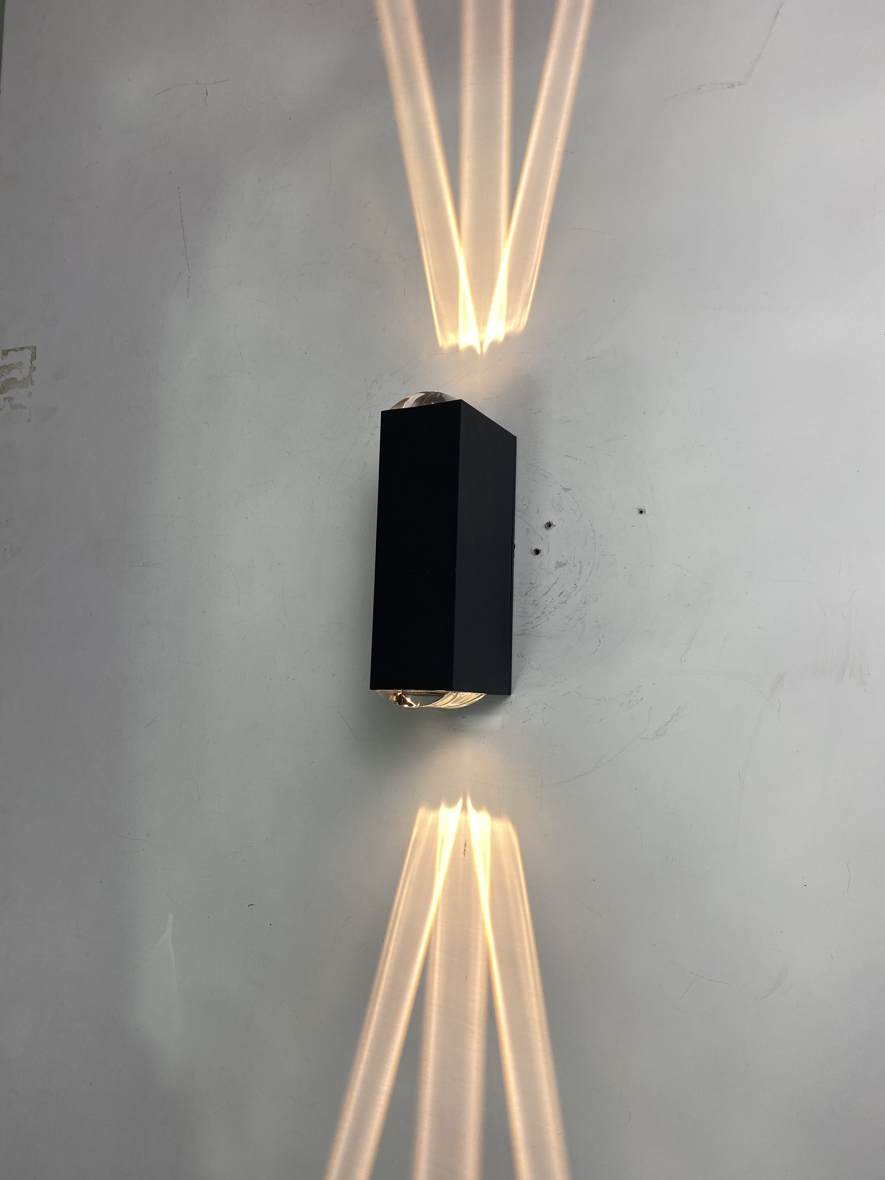 Lámpara de pared de tres haces de carcasa negra de 6W 18W IP65, luz de pared impermeable para exteriores, lámpara de jardín, lámpara de calle para decoración de jardín