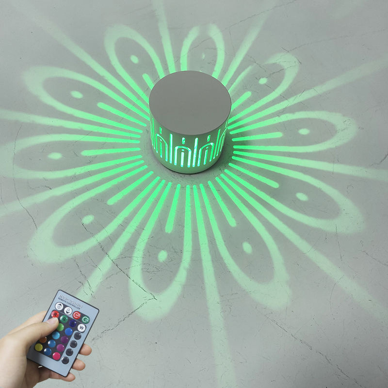 Luz de pared LED montada Lámpara de efecto RGB Rayos de proyección de girasol AC85-265V Lámpara de pared de pasillo de control remoto 1W / 3W