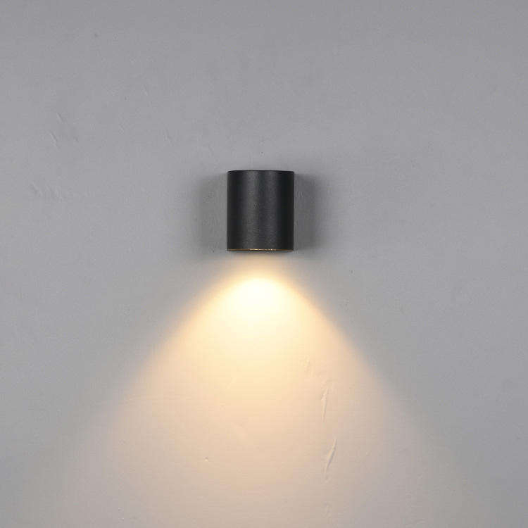 Lámparas de pared para exteriores modernas Ip65 Iluminación de pared para interiores a prueba de agua Arriba y abajo Iluminación para exteriores Lámpara de luz de pared