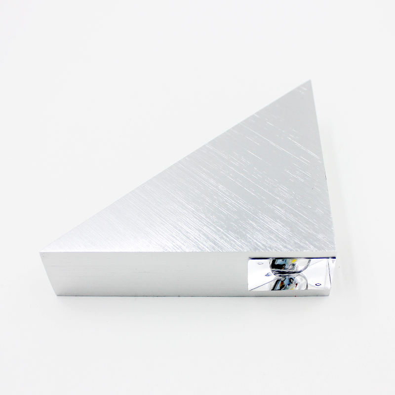 3W9W Triángulo moderno Interior Montado en la pared LED Lámpara de pared para el hogar Decoración de aluminio para el hogar Lámpara de pared