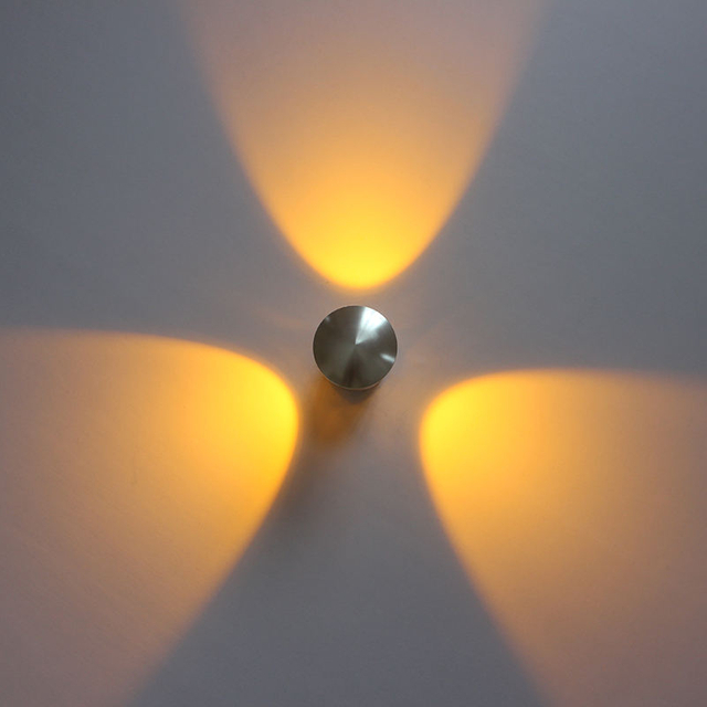 Lámpara de pared LED moderna de 360 ​​​​grados Lámpara de pared Arriba y abajo Iluminación exterior e interior