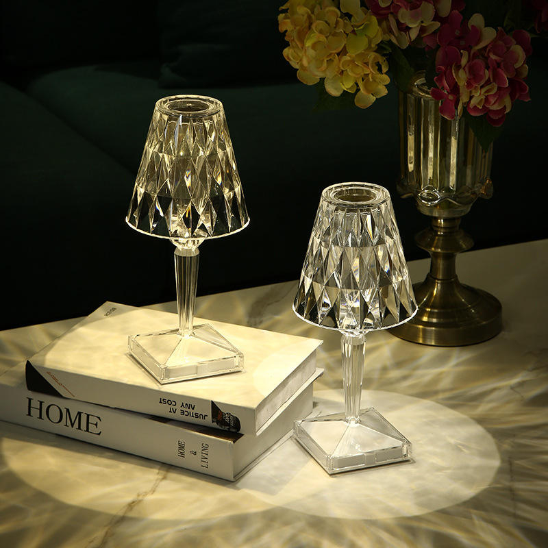 Luz decorativa de cumpleaños Lámpara de mesa LED Lámpara de mesa de bar Lámpara de mesa interior Regalo de niña Regalo de San Valentín