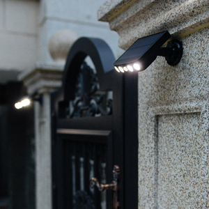 Nueva llegada Exterior IP65 Sensor de movimiento al aire libre Lámpara de luz de pared solar Exterior / Linterna solar Luces solares al aire libre