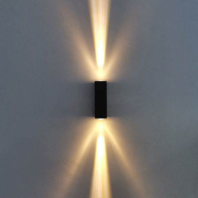 Venta caliente con precios de fábrica Lámpara de pared de aluminio IP65 Luz de punto montada en la pared Luz de pared LED impermeable Luz de punto de alto brillo