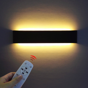 Moderno minimalista regulable aluminio Wandspot 2.4G RF Control remoto luz de noche baño inteligente LED luz de pared