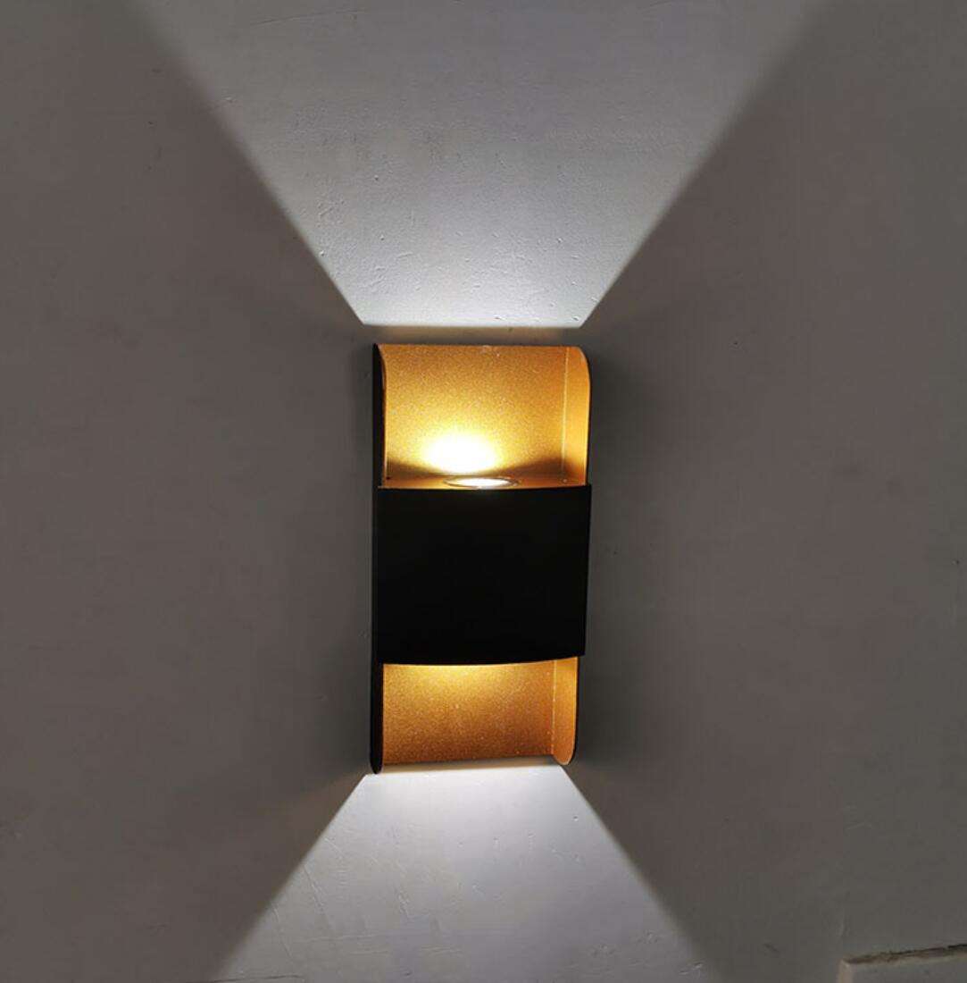 La luz solar del circuito integrado sube y baja la lámpara de pared interior llevada con seguridad del 100%