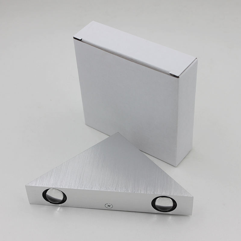3W 9W Lámpara de pared triangular Lámpara de pasillo Lámpara de pared Forma triangular Luz de pared interior Lámpara de noche única para decoración de hotel y sala de estar