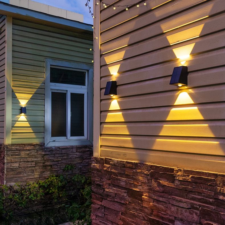 Aplique de pared Solar para jardín, decoración para exteriores, resistente al agua, arandela de inducción hacia arriba y abajo, aplique de luz exterior altamente eficiente