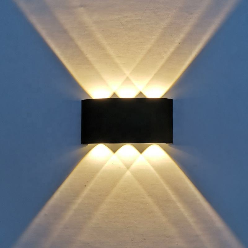 La iluminación decorativa del jardín del hotel acepta la luz llevada luminosa modificada para requisitos particulares del proyector impermeable al aire libre
