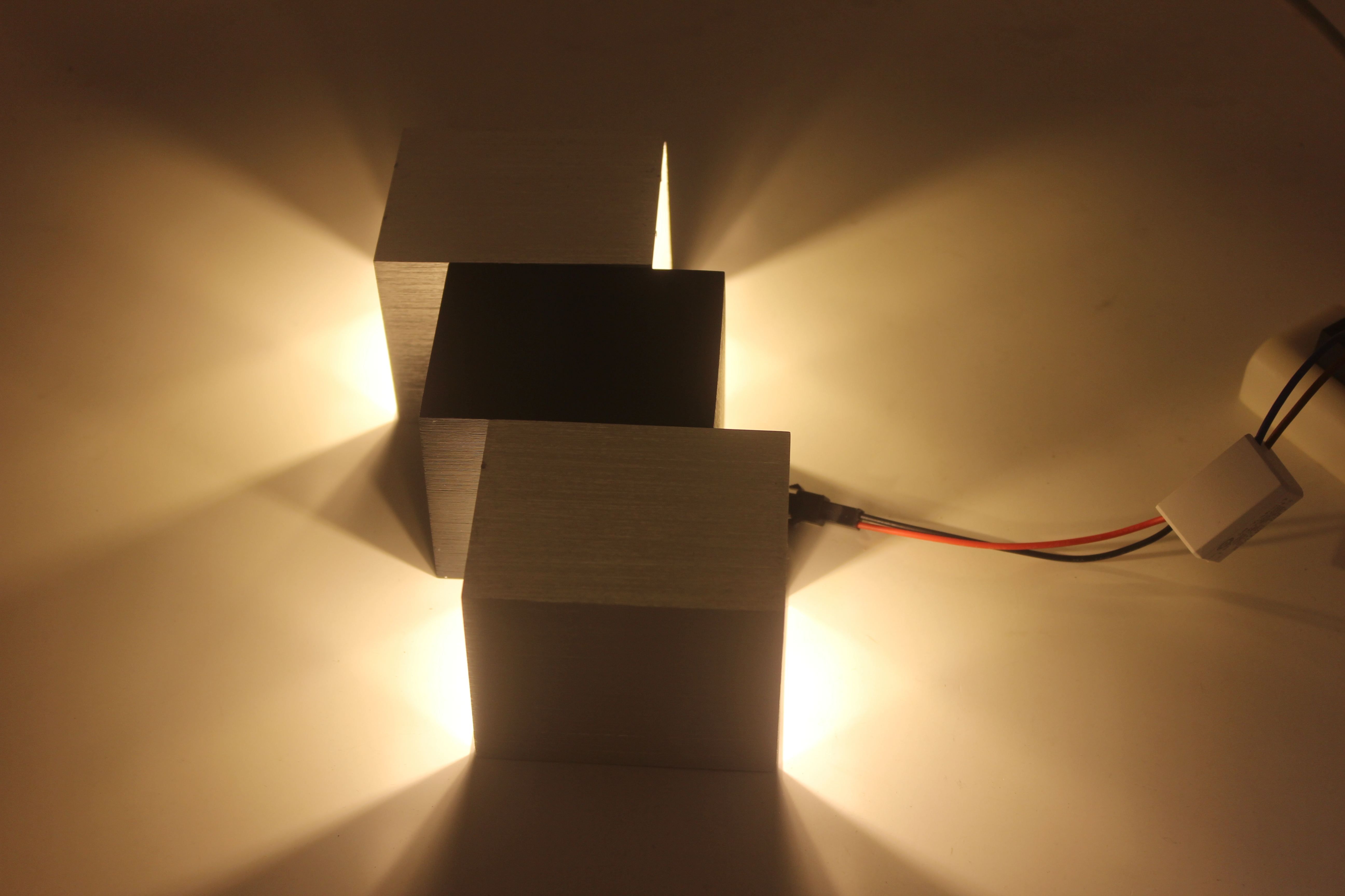 Lámpara de pared escalonada con luz LED moderna y luz decorativa para interiores