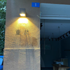 Luz solar Lámpara de pared para exteriores Jardín Arriba Abajo Lámpara de aplique de pared de luz solar de aluminio impermeable Luz LED solar para exteriores
