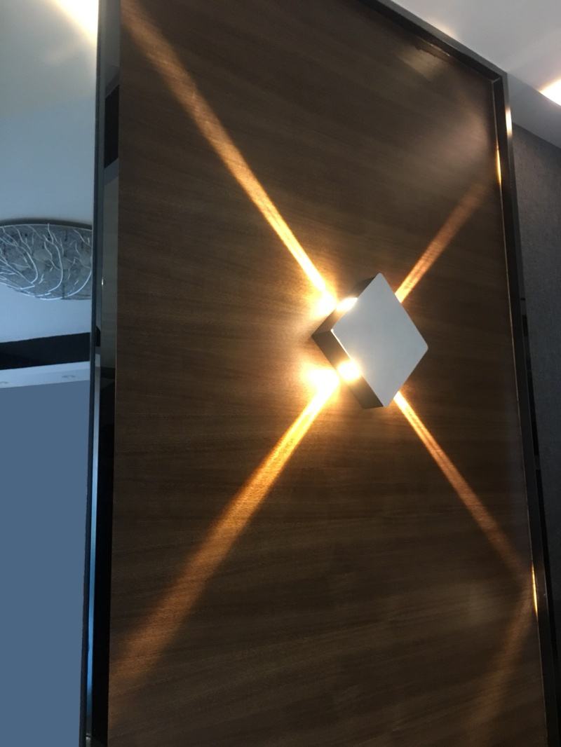 Lámpara LED de pared para interiores, lámpara de pared para barbería de hotel de aluminio montada en la pared, sala de estar, estrella cruzada de alta calidad a buen precio