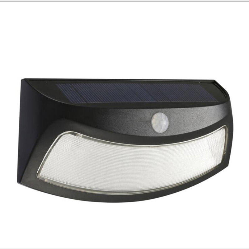 IP44 Alta calidad Nueva sonrisa Luz solar para jardín Luz Luz de seguridad de cerca de energía solar con sensor de movimiento