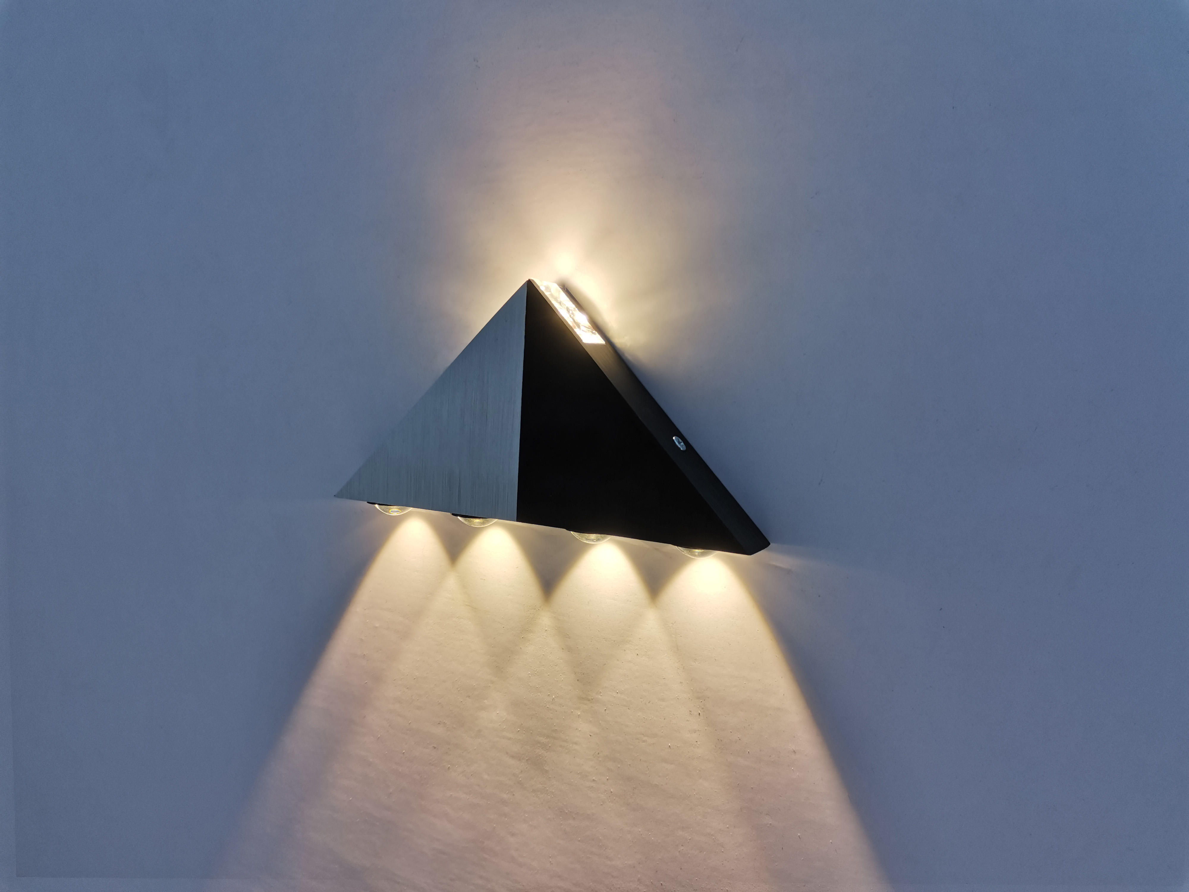 Lámpara de pared Triangular de luz led decorativa y luz nocturna interior con precio de fábrica