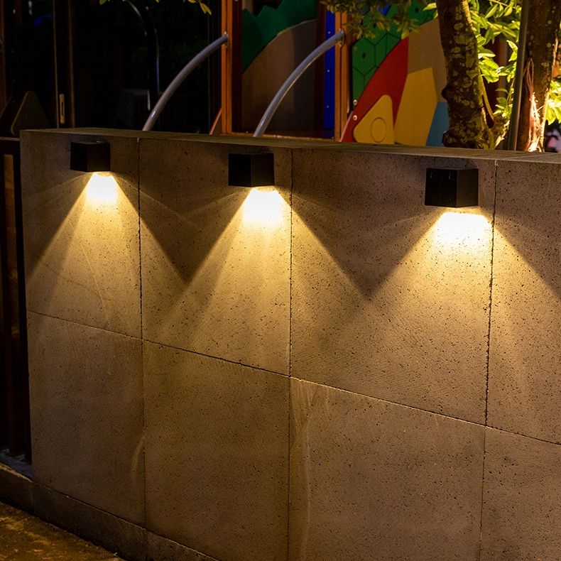 Luces de pared solares para exteriores Luces de pared solares Luces de pared solares Lámpara solar de cubo para exteriores Lámpara solar cuadrada Lámpara de luz cálida impermeable IP65
