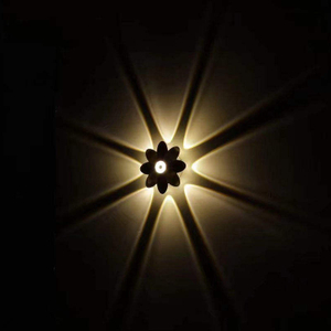 Luz de pared LED Montaje en pared Dormitorio moderno Lujo Vintage Exterior Lámpara de pared LED para exteriores Lámpara Dinding Up And Down Garden Light