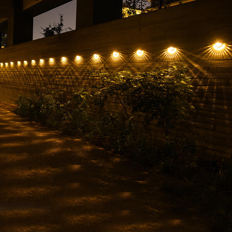Luces solares LED Sensor de control de luz exterior Decoración de jardín Valla solar Lámpara de pared Semicírculo Energía Lámparas de calle impermeables