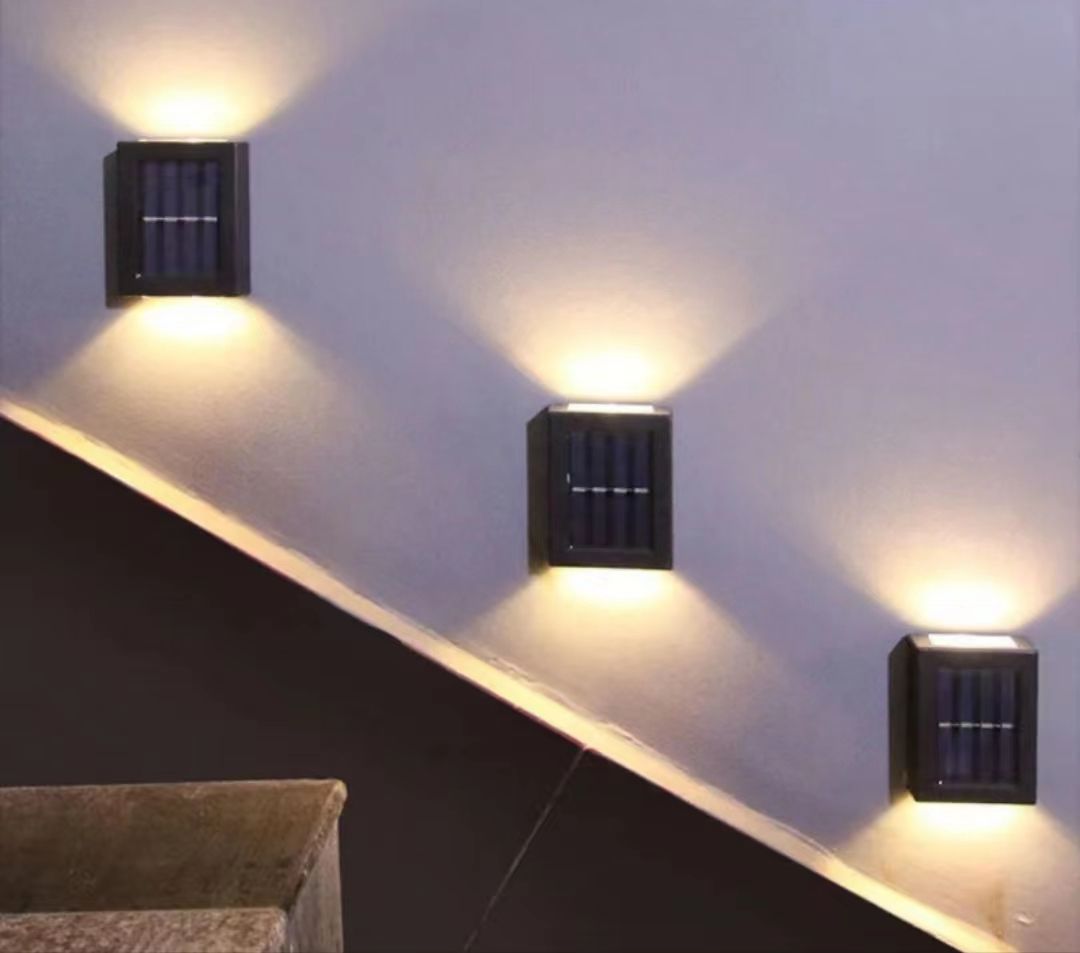 Lámpara de pared solar para jardín al aire libre, lámpara de pared impermeable hacia arriba y hacia abajo, lámpara de pared decorativa para jardín de Villa